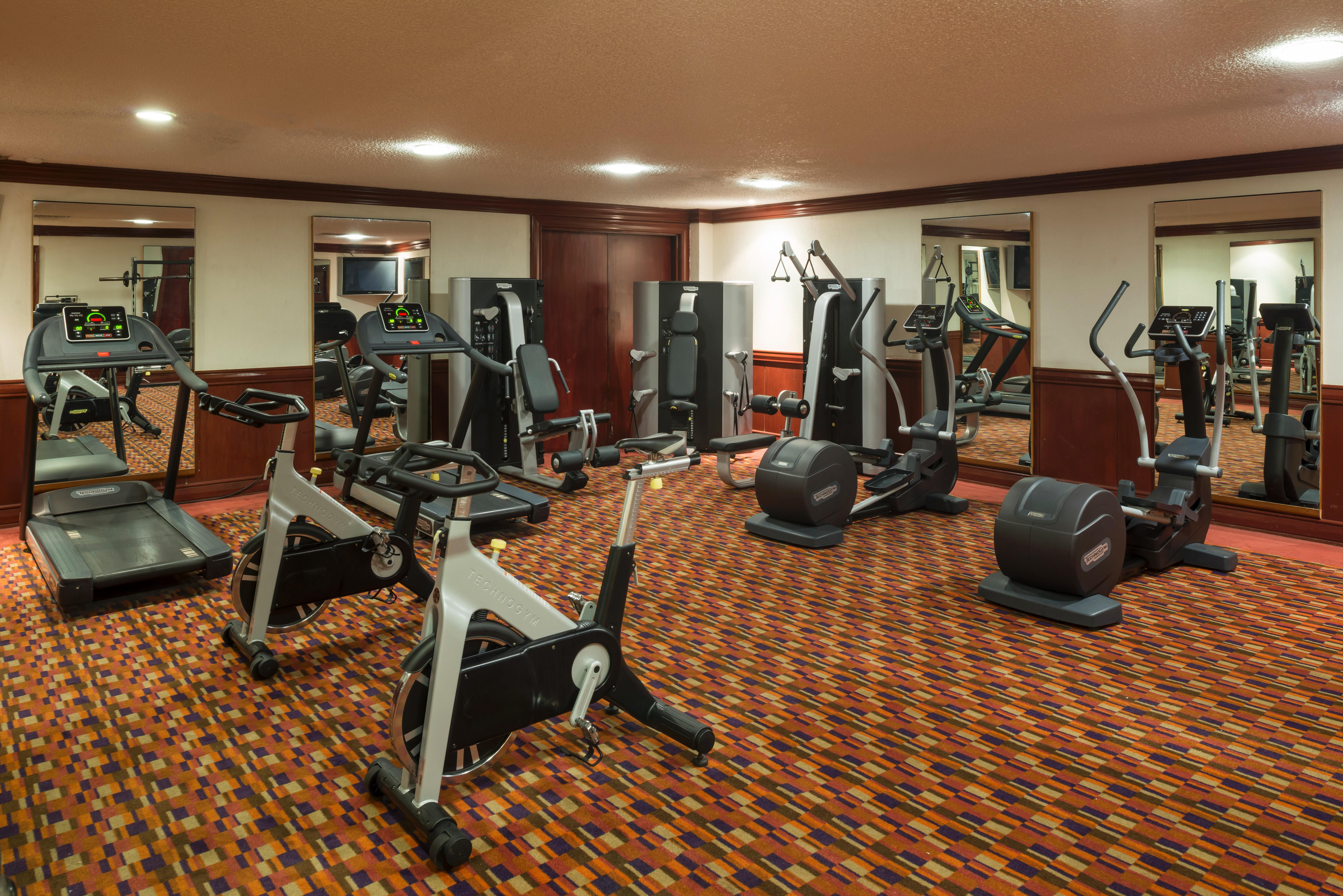 Real Inn Tijuana By Camino Real Hoteles Buitenkant foto The gym at the hotel