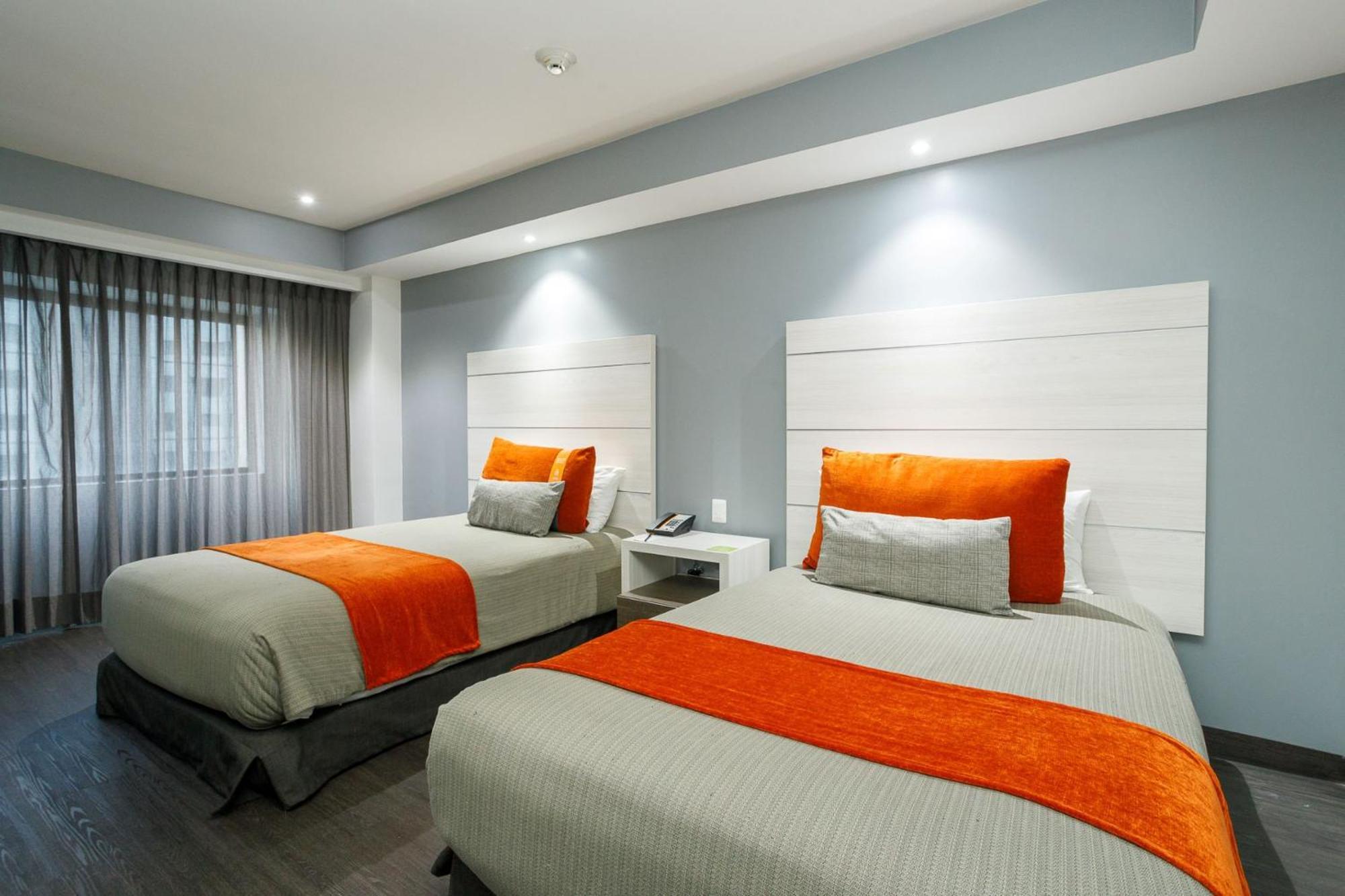 Real Inn Tijuana By Camino Real Hoteles Buitenkant foto A room at the hotel