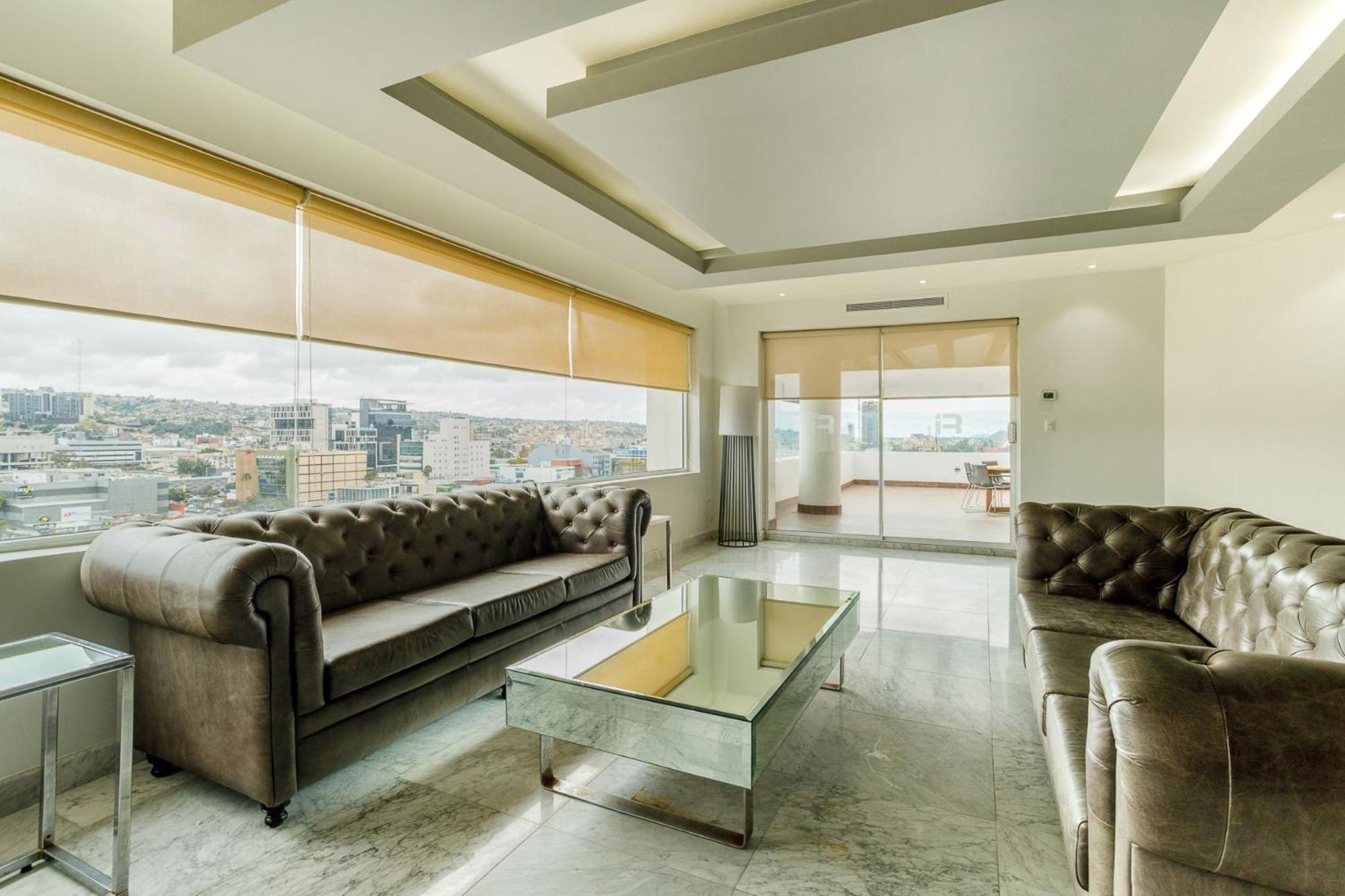 Real Inn Tijuana By Camino Real Hoteles Buitenkant foto The lobby of the hotel