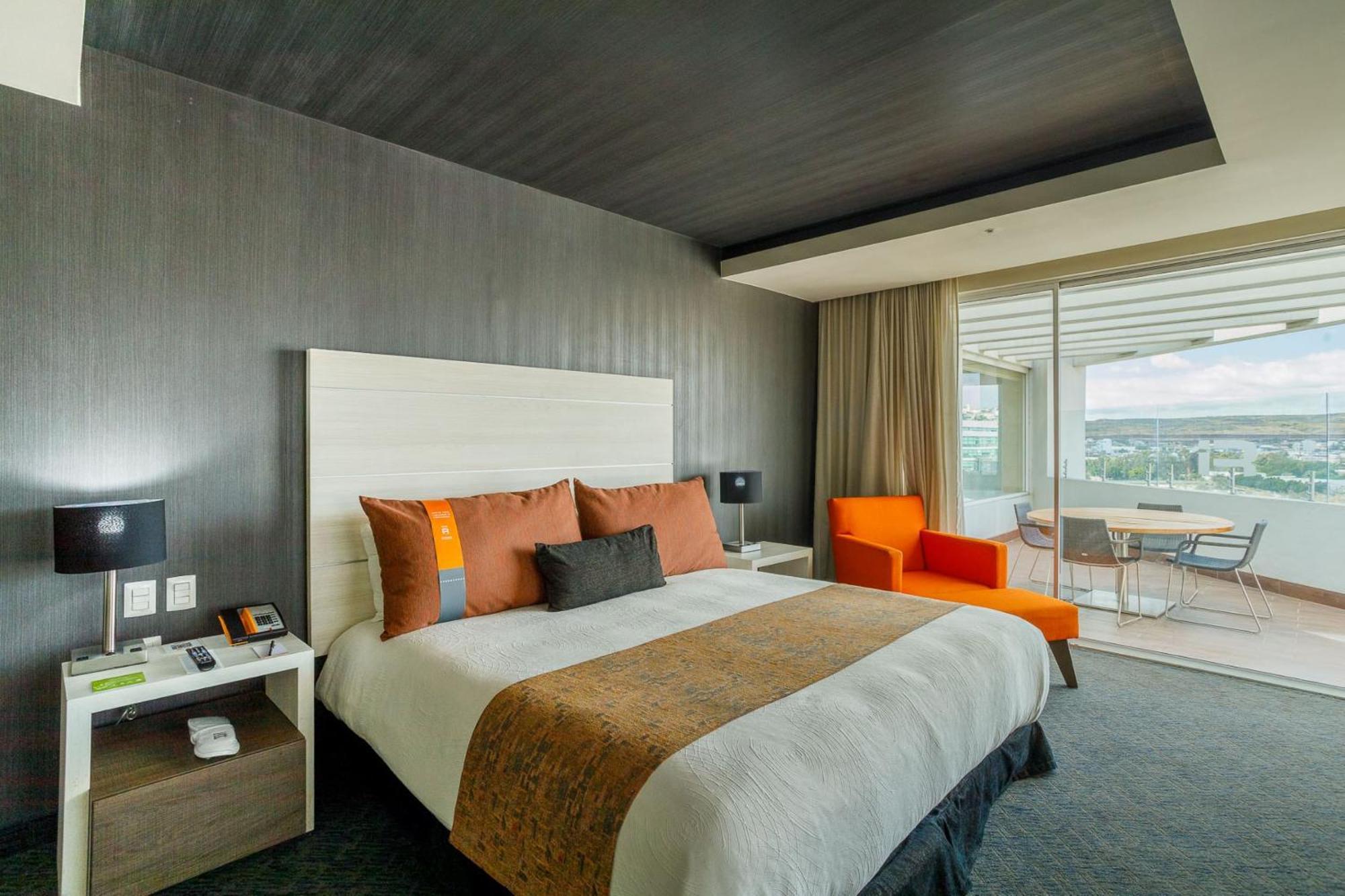 Real Inn Tijuana By Camino Real Hoteles Buitenkant foto Suite