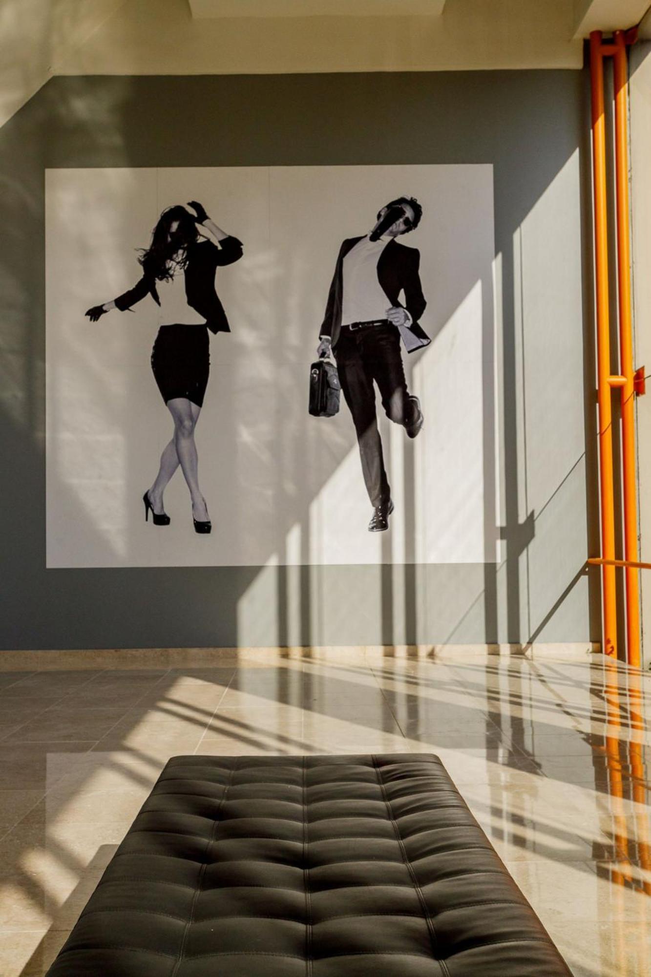 Real Inn Tijuana By Camino Real Hoteles Buitenkant foto The interior of the station