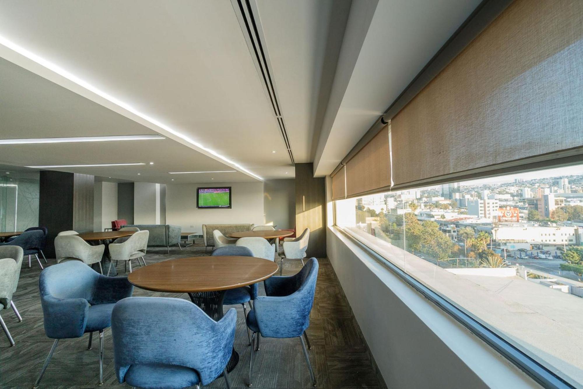Real Inn Tijuana By Camino Real Hoteles Buitenkant foto The 10th floor of the building